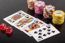 Người chơi Việt tham gia phòng Bingo ee88 app trên điện thoại